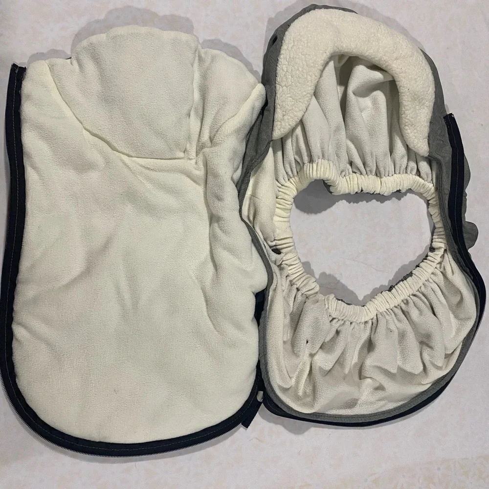 Skip Hop stylish gray